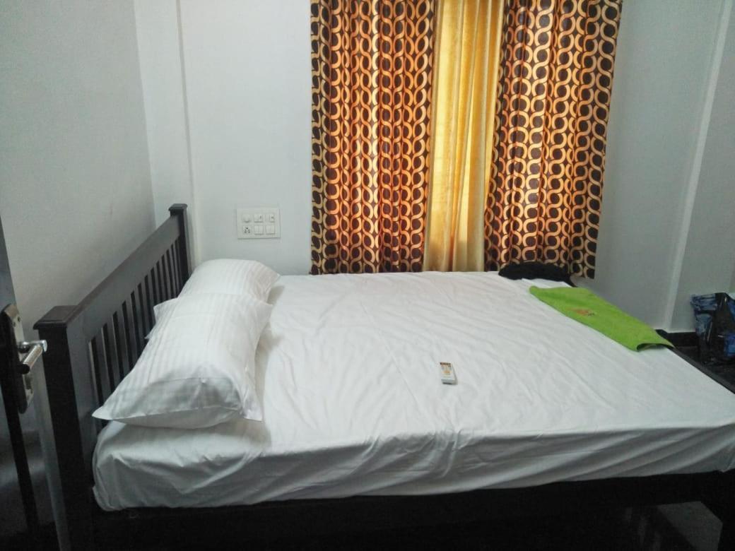 Coral Homes Kochi Δωμάτιο φωτογραφία